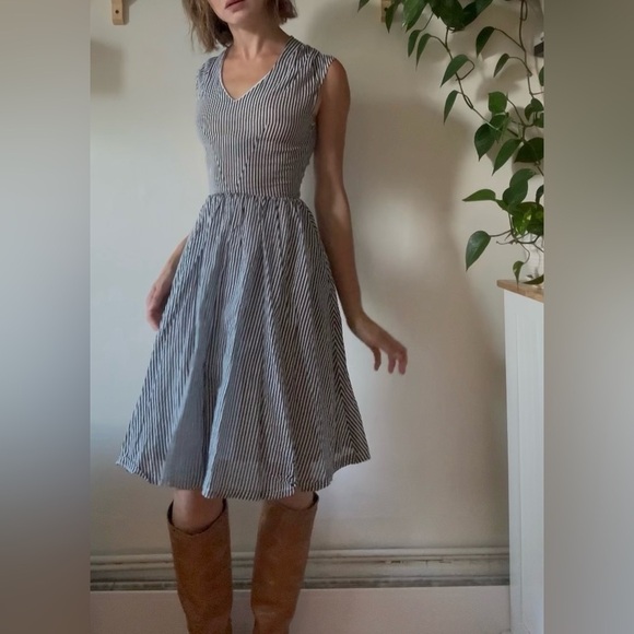 Jennifer Glasgow Dresses & Skirts - Jennifer Glasgow Striped Midi Dress (XS) – Canadian Designer